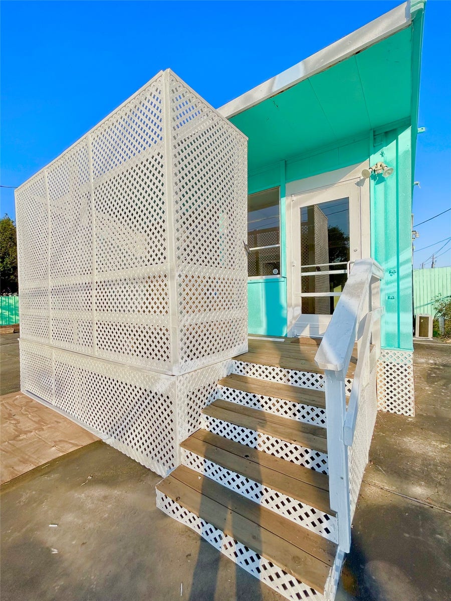 Property photo for 927 27th Street, San Leon, TX