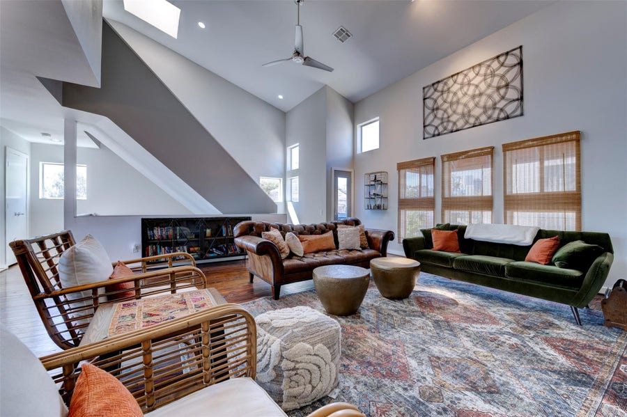 Property photo for 3050 Commerce Street, Houston, TX