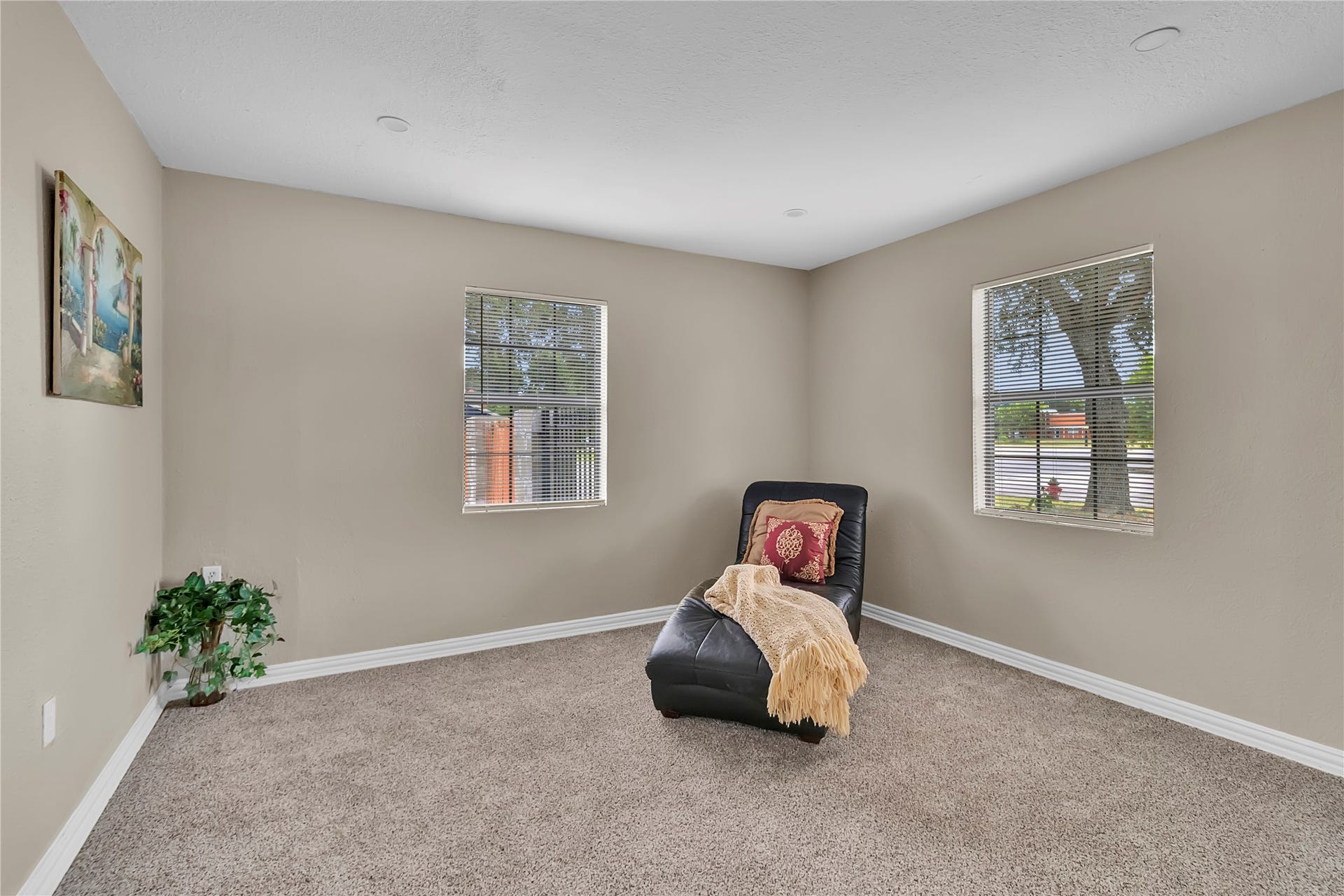 604 19th Avenue N, Texas City, TX 77590 Bright and spacious 3rd bedroom with fresh carpet, and windows overlooking the property.
