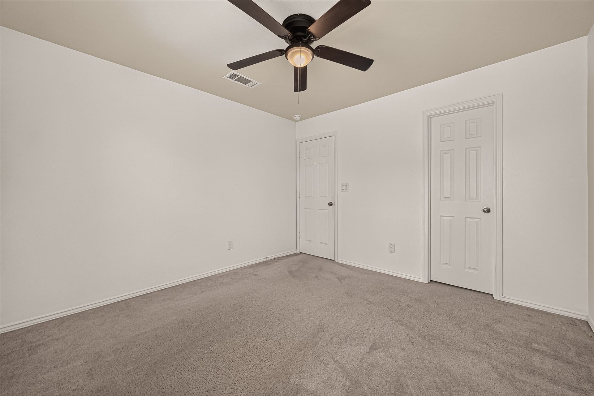 2011 Lost Timbers Drive, Conroe, TX 77304 2011 Lost Timbers Drive, Conroe, TX 77304