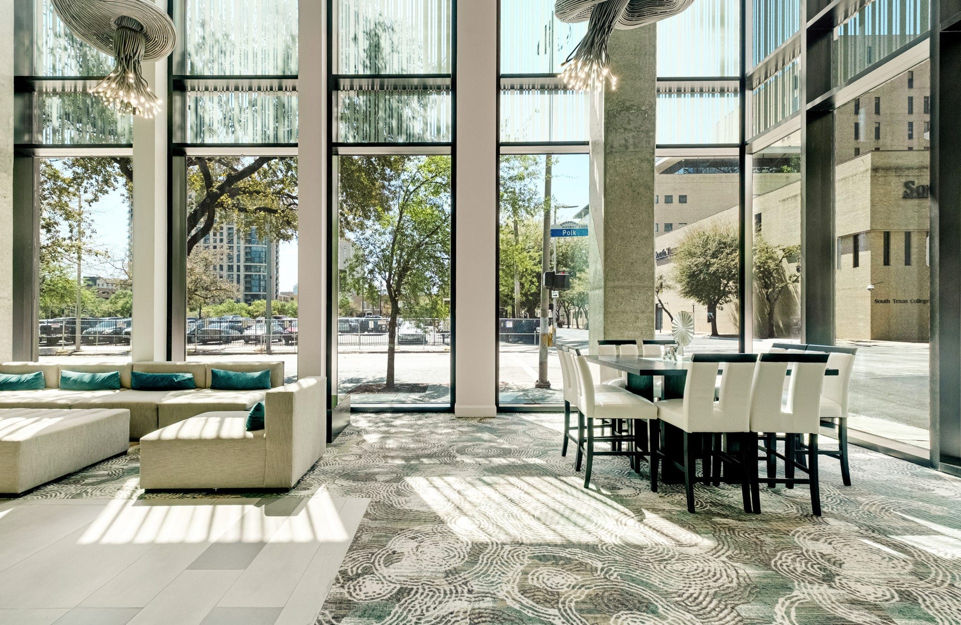 1211 Caroline Street, #1801, Houston, TX 77002 Resident Lounge