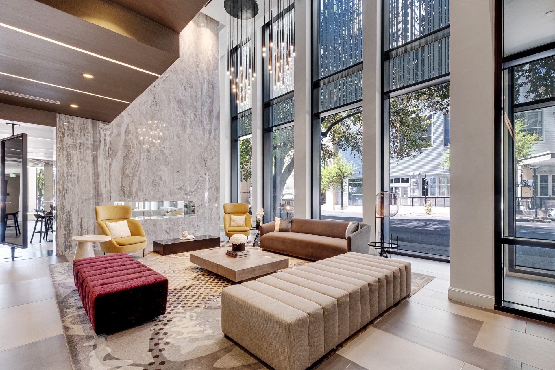1211 Caroline Street, #1801, Houston, TX 77002 Spacious, modern lobby with
high ceilings, tall windows, and
elegant lightingan inviting
space to welcome guests.