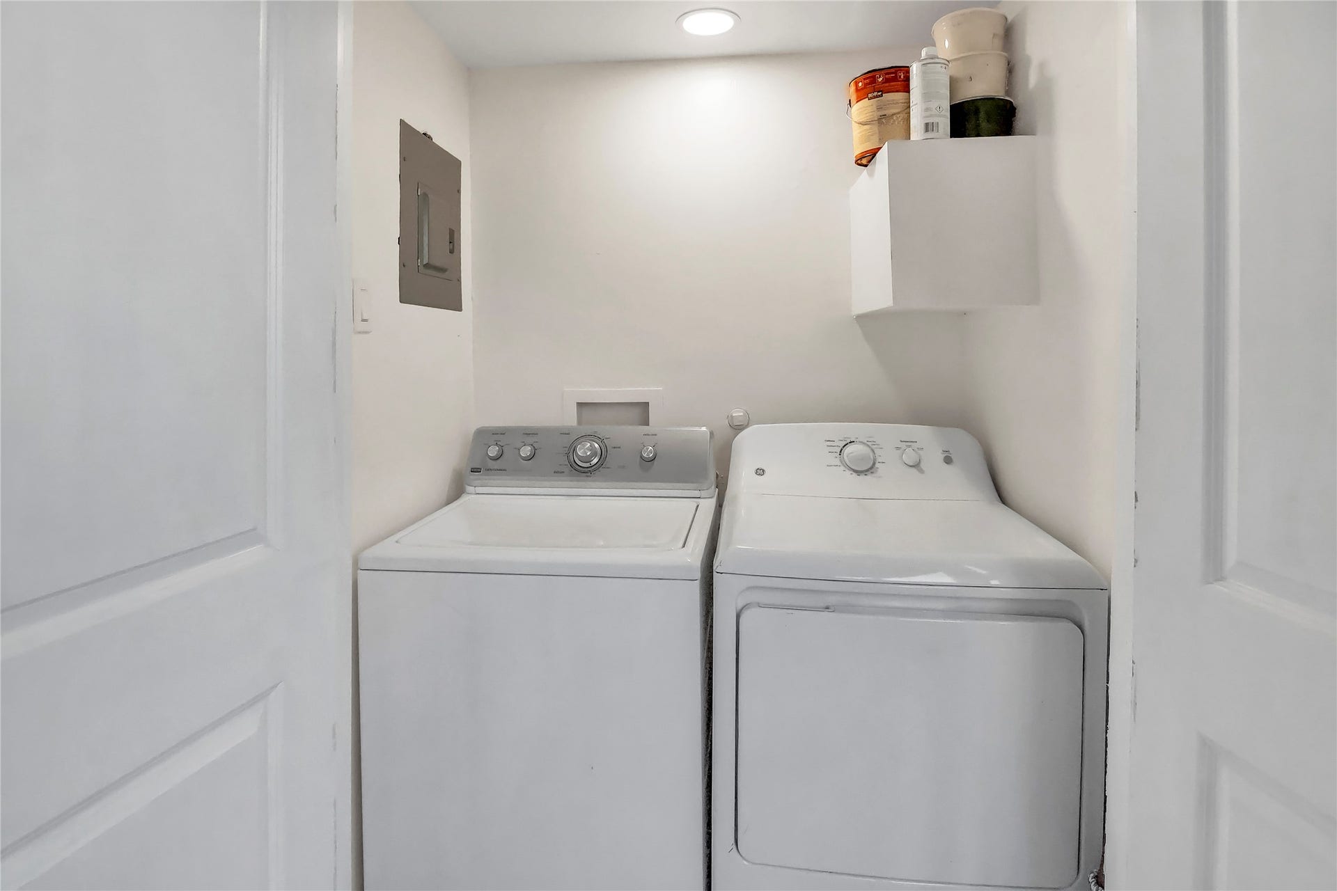1516 Bay Area Boulevard, #P20, Houston, TX 77058 Utility Room