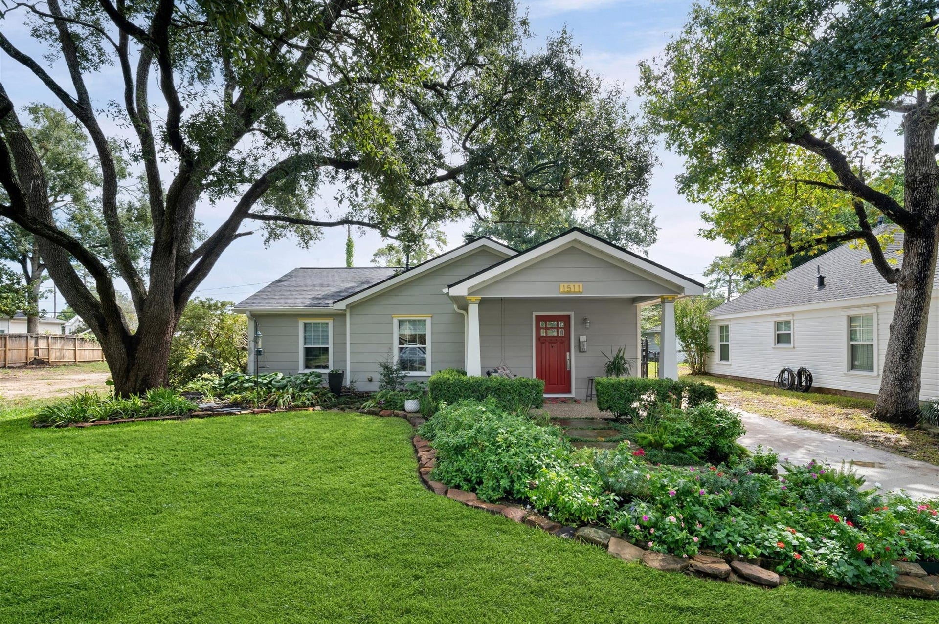 1511 Sue Barnett Drive, Houston, TX 77018 1511 Sue Barnett Drive, Houston, TX 77018