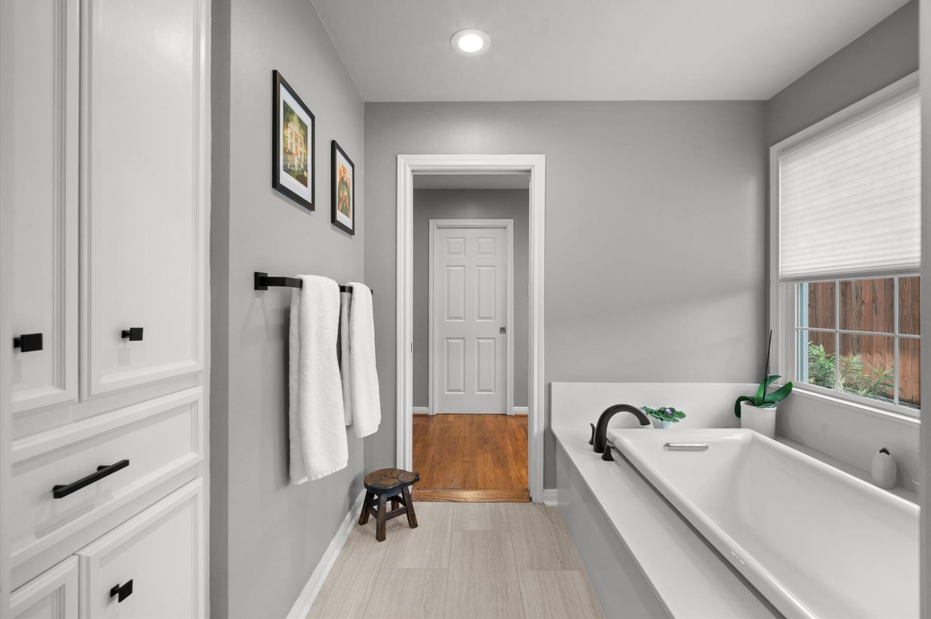 1511 Sue Barnett Drive, Houston, TX 77018 1511 Sue Barnett Drive, Houston, TX 77018