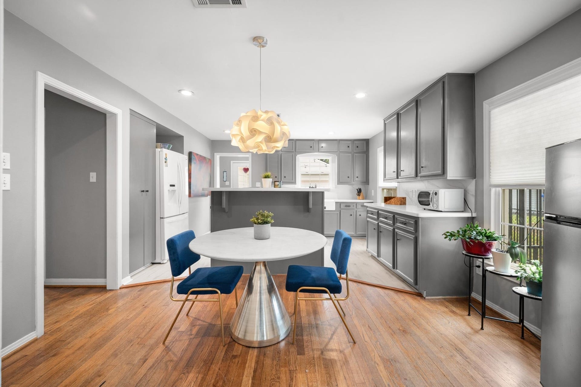 1511 Sue Barnett Drive, Houston, TX 77018 1511 Sue Barnett Drive, Houston, TX 77018