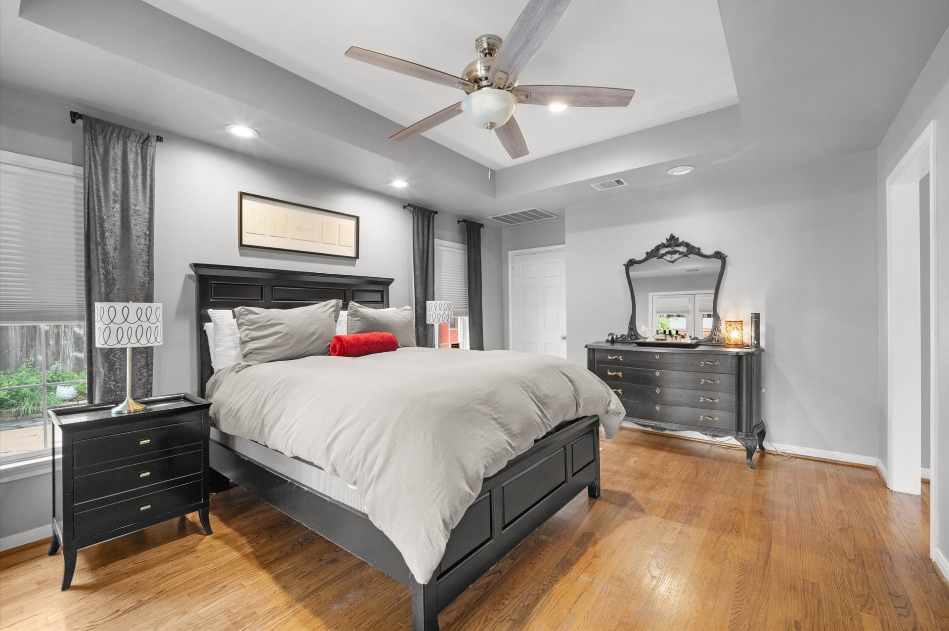 1511 Sue Barnett Drive, Houston, TX 77018 1511 Sue Barnett Drive, Houston, TX 77018