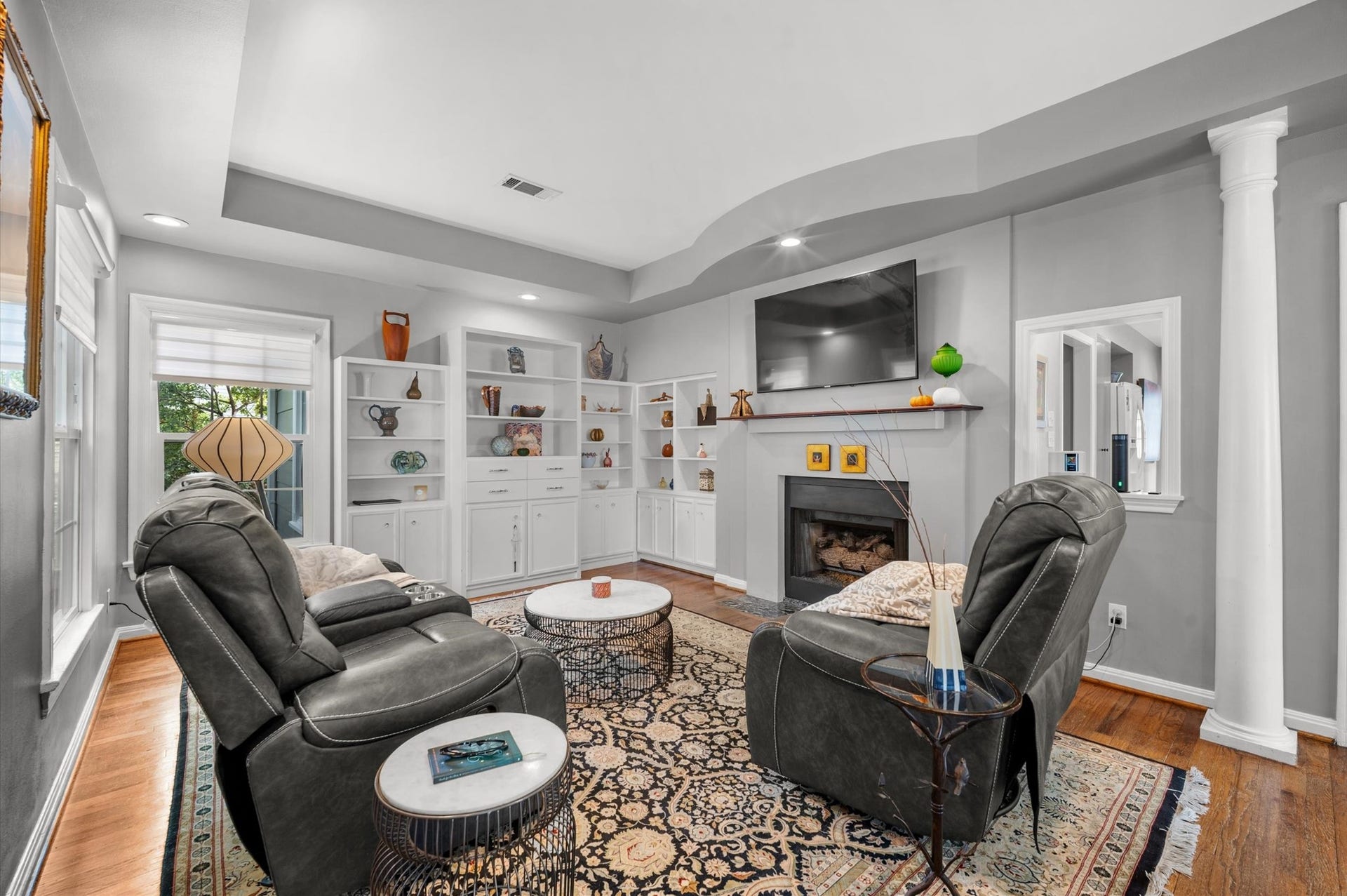 1511 Sue Barnett Drive, Houston, TX 77018 1511 Sue Barnett Drive, Houston, TX 77018
