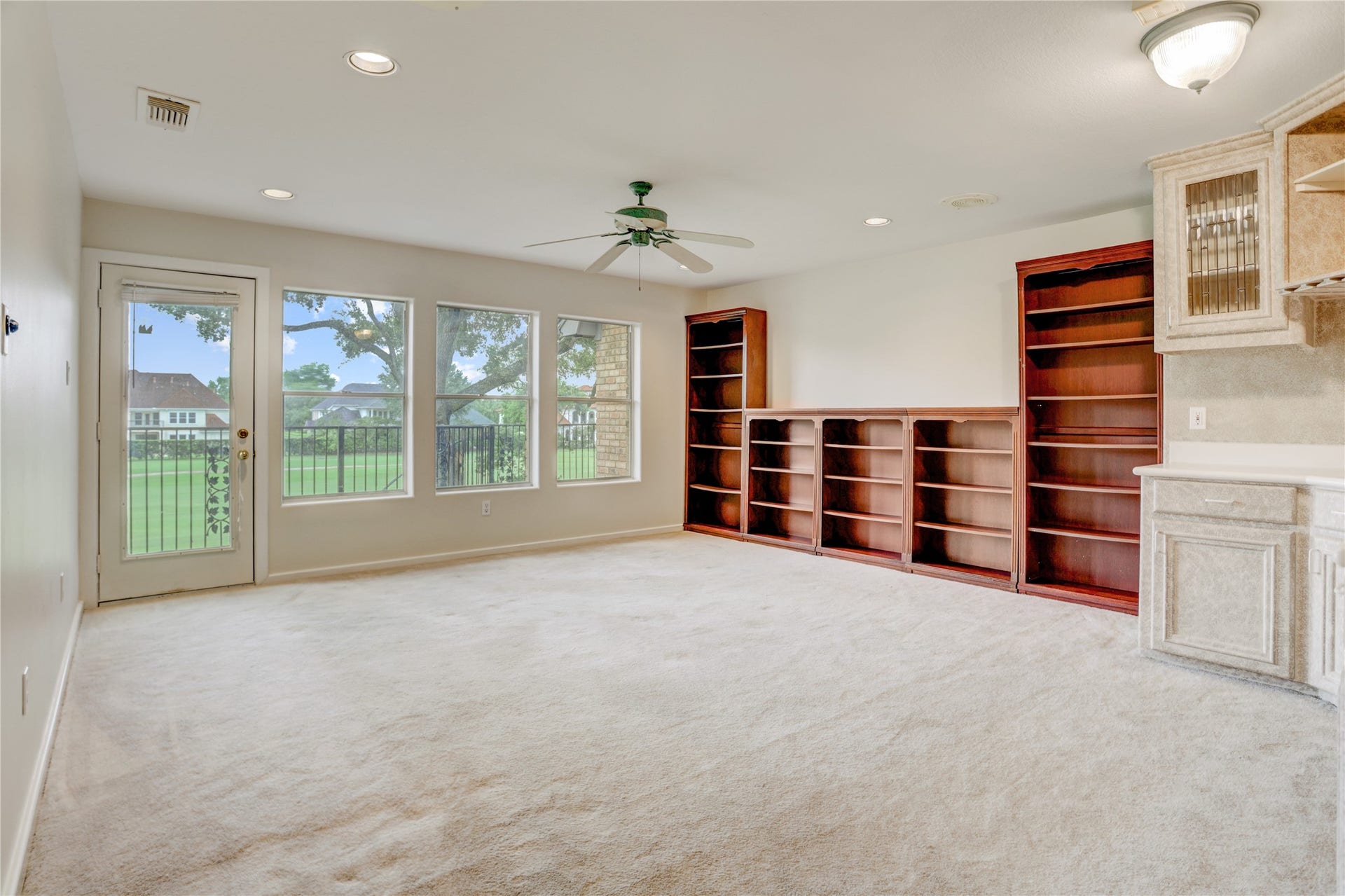 3826 Colony Woods Drive, Sugar Land, TX 77479 3826 Colony Woods Drive, Sugar Land, TX 77479