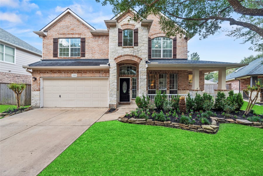 Property photo for 12611 N Raven Shore Drive, Cypress, TX