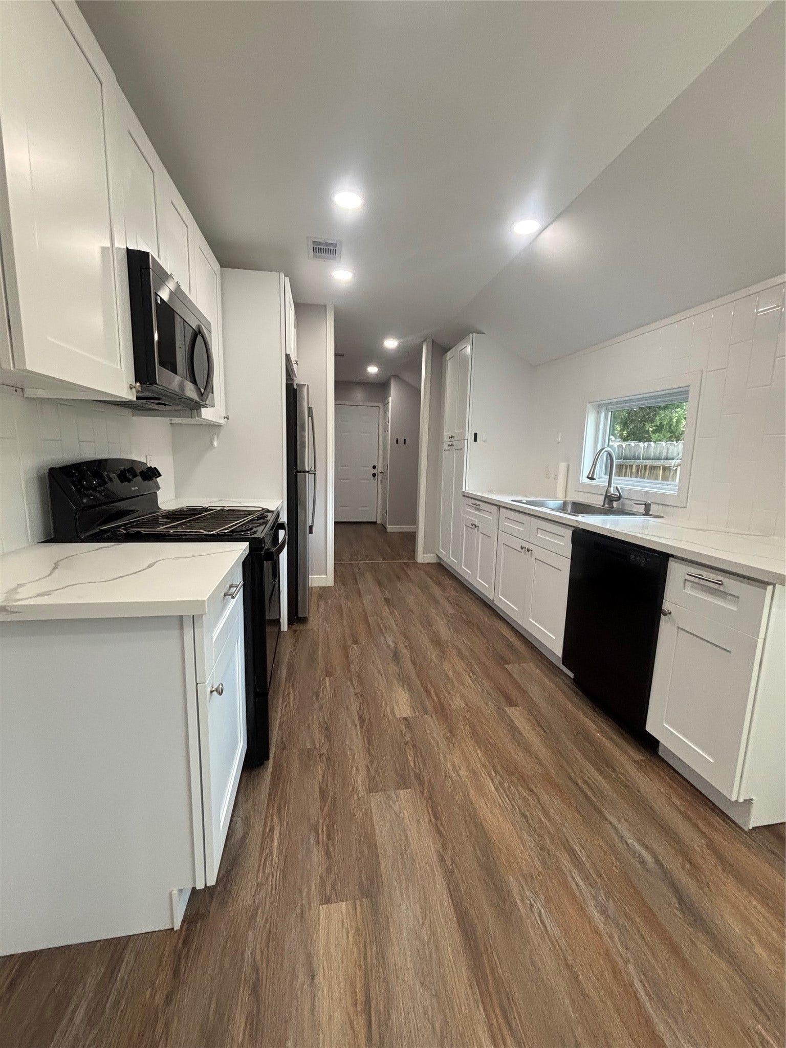 1218 Magnolia Street, Baytown, TX 77520 1218 Magnolia Street, Baytown, TX 77520