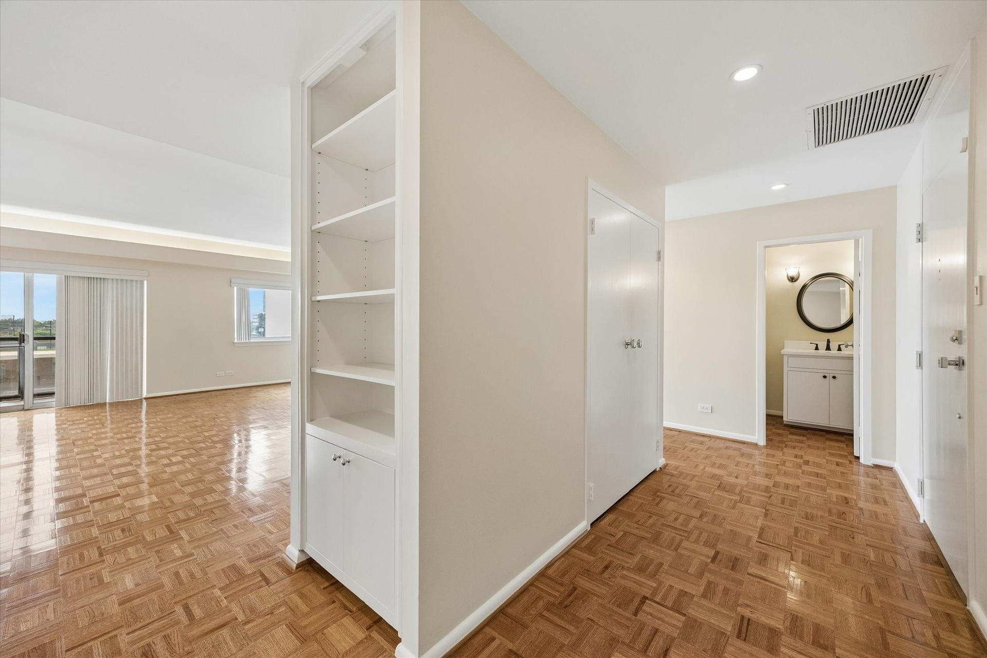 2929 Buffalo Speedway, #A303, Houston, TX 77098 Entry Area
