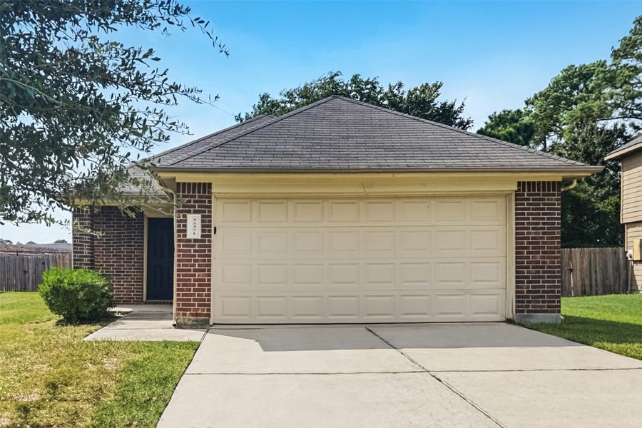 Property photo for 22371 Queenbury Hills Drive, Houston, TX