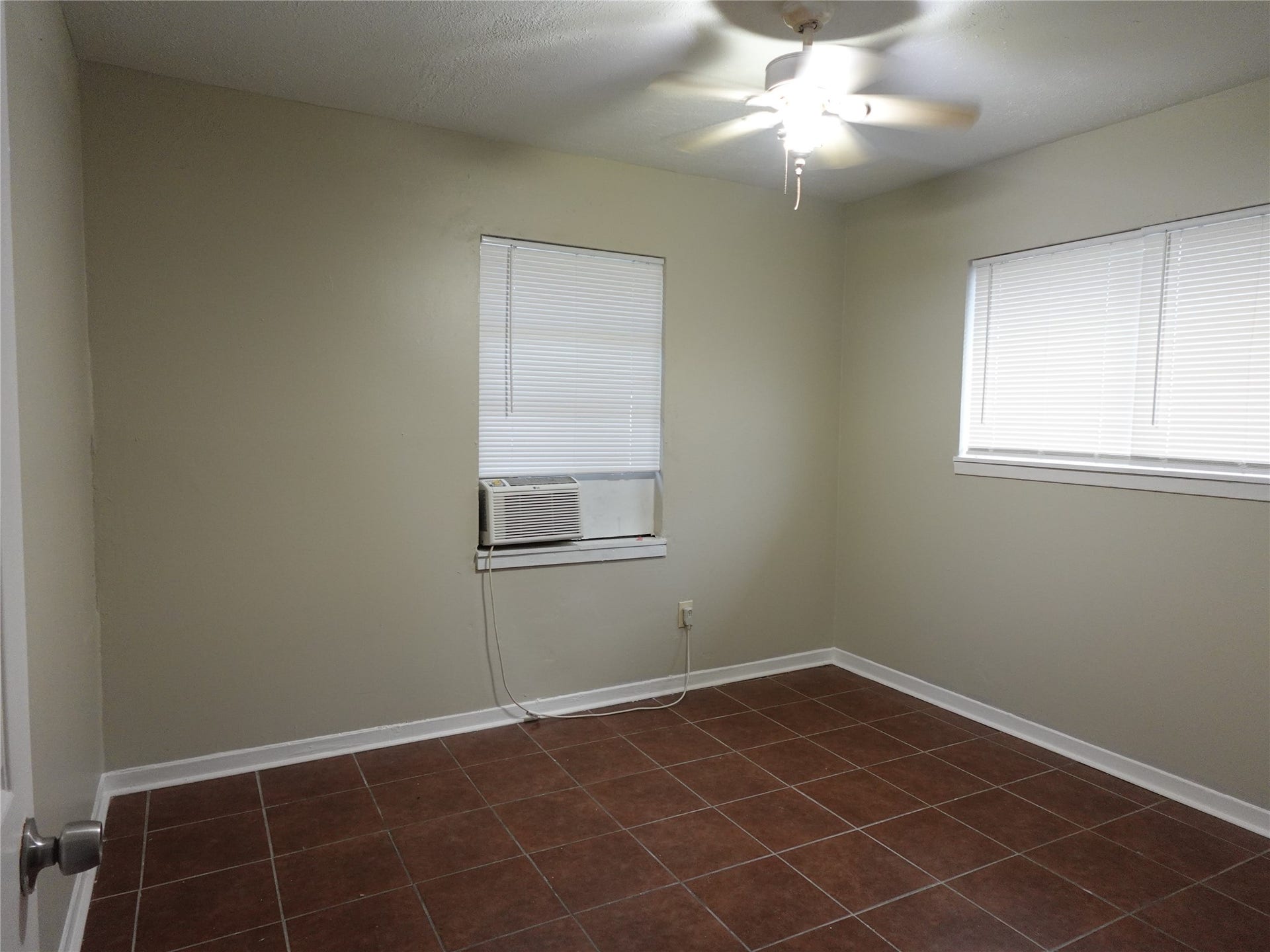 7516 Lockwood Drive, Houston, TX 77016 7516 Lockwood Drive, Houston, TX 77016