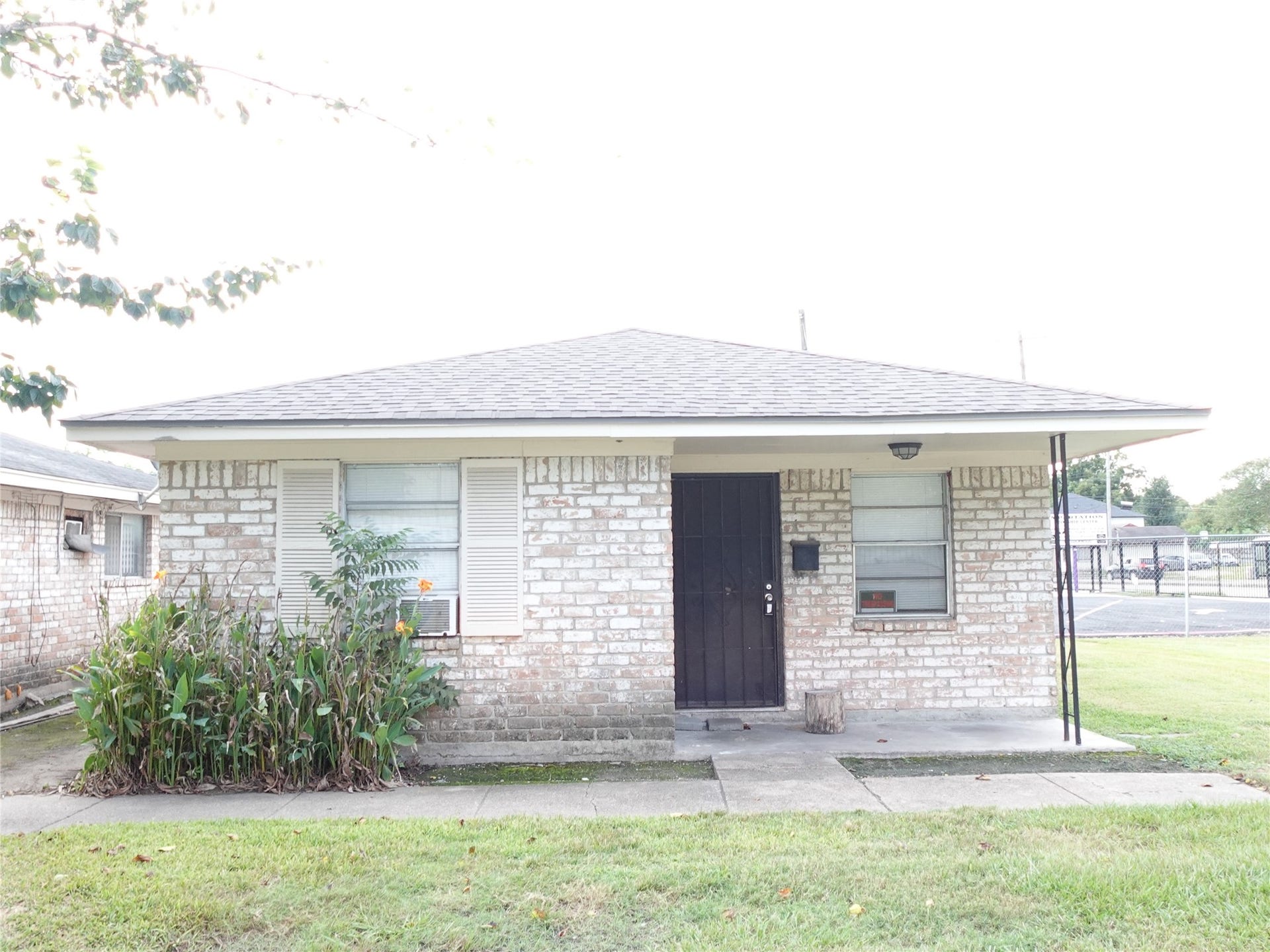 7516 Lockwood Drive, Houston, TX 77016 7516 Lockwood Drive, Houston, TX 77016