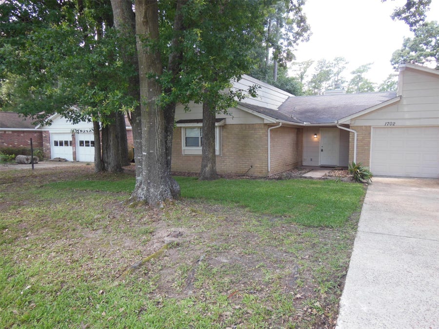 Property photo for 1702 S 1st Street, Conroe, TX