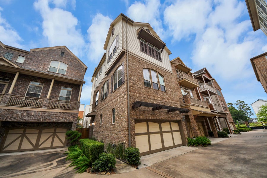 Property photo for 1617 W 23rd Street, Houston, TX