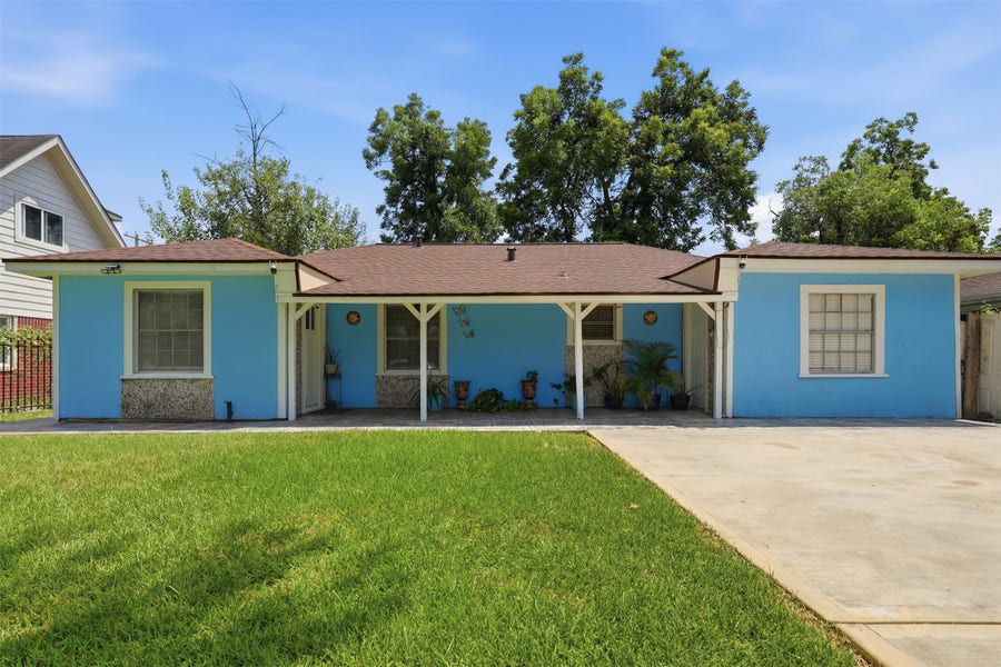 Property photo for 710 W Virginia Street, Houston, TX
