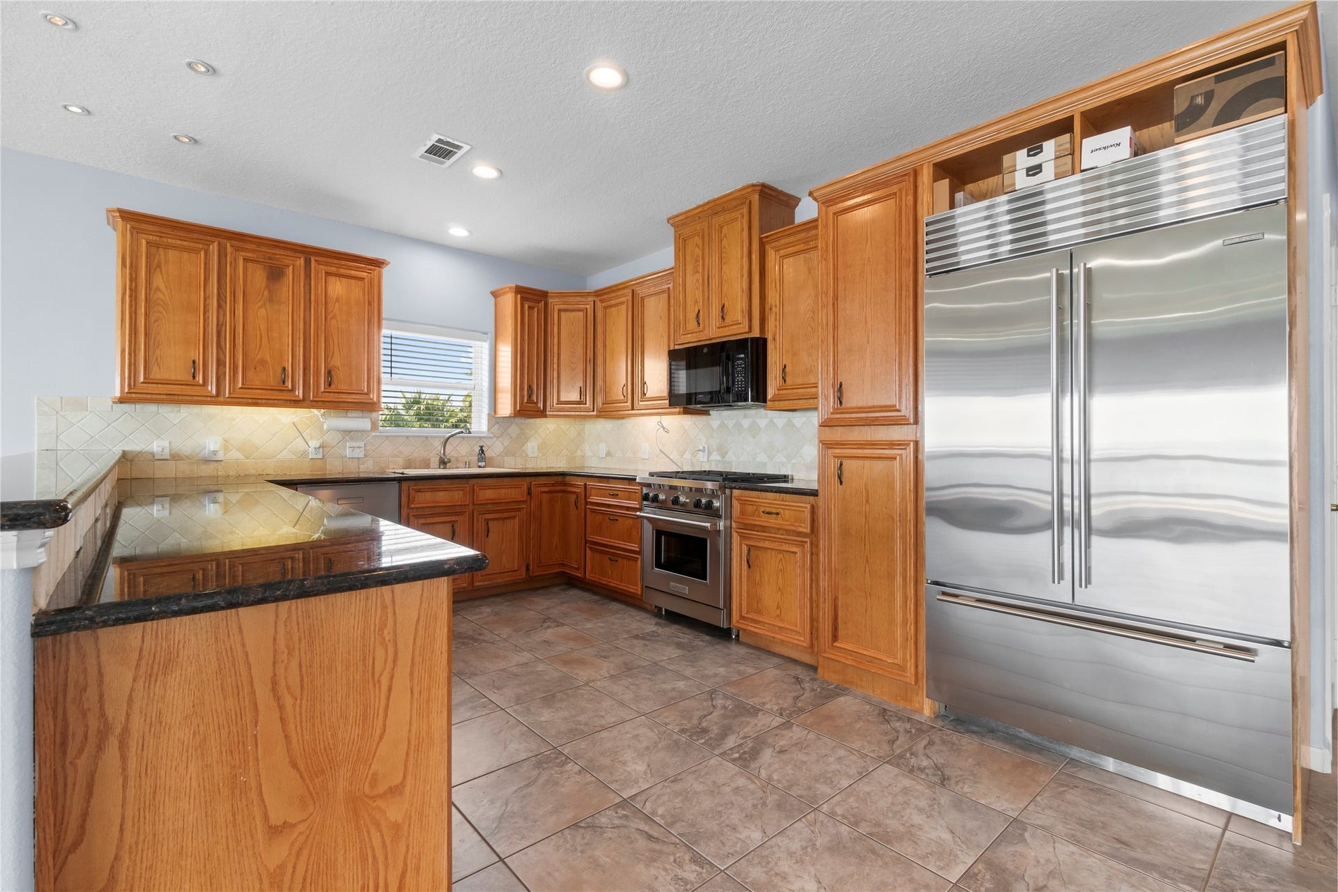 427 2nd Street, San Leon, TX 77539 427 2nd Street, San Leon, TX 77539