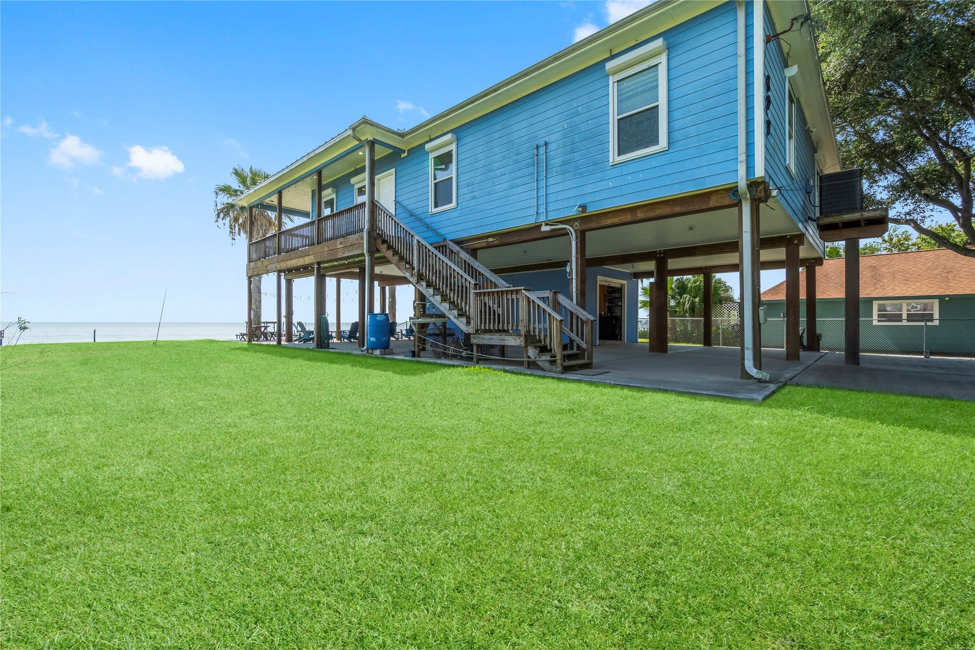 427 2nd Street, San Leon, TX 77539 427 2nd Street, San Leon, TX 77539