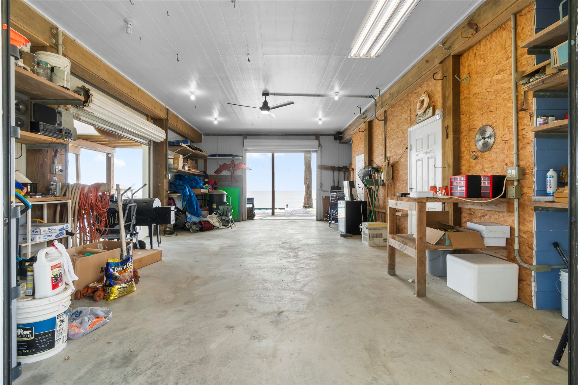427 2nd Street, San Leon, TX 77539 427 2nd Street, San Leon, TX 77539