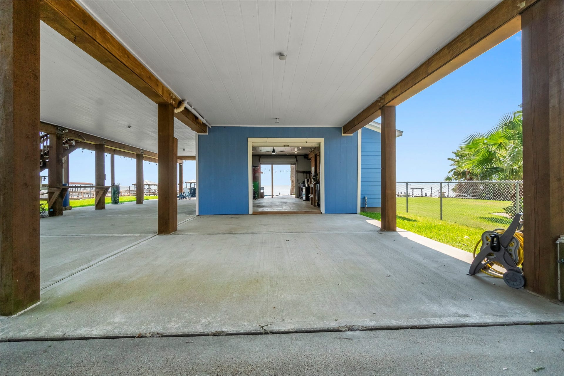427 2nd Street, San Leon, TX 77539 427 2nd Street, San Leon, TX 77539
