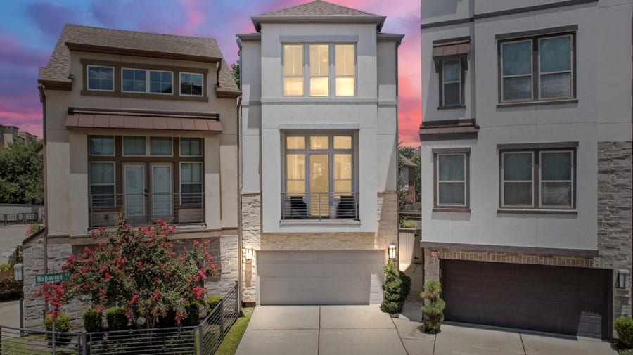 Property photo for 3530 Napavine Lane, Houston, TX