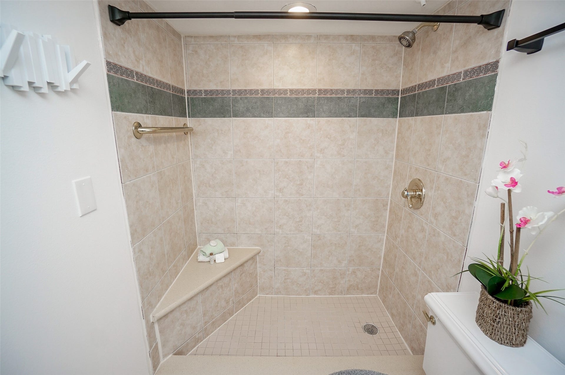 3942 W Alabama Street, #8, Houston, TX 77027 3942 W Alabama Street, #8, Houston, TX 77027