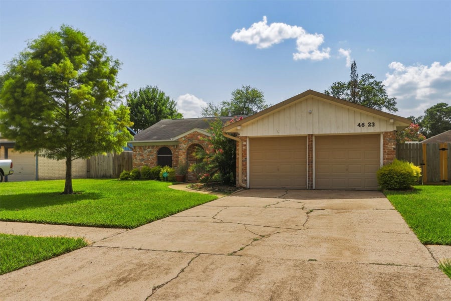 Property photo for 4623 Wee Lassie Lane, Houston, TX