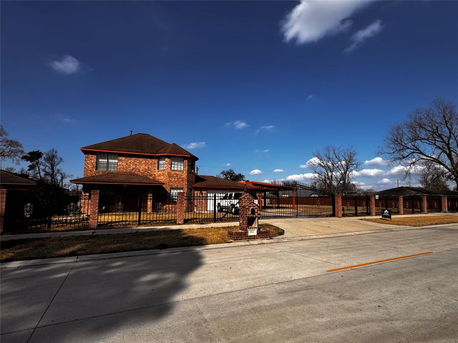 Property photo for 2511 Connorvale Road, Houston, TX