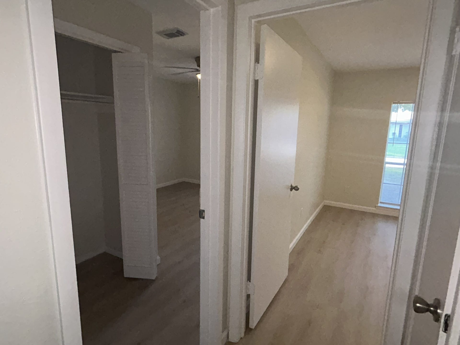 4251 Rosegate Drive, Spring, TX 77373 Standing in the hall looking into 2 bedrooms. Check out this floor!