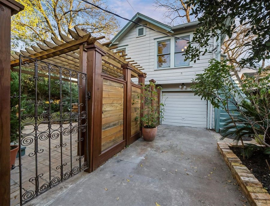 Property photo for 1909 Lubbock Street, #2, Houston, TX