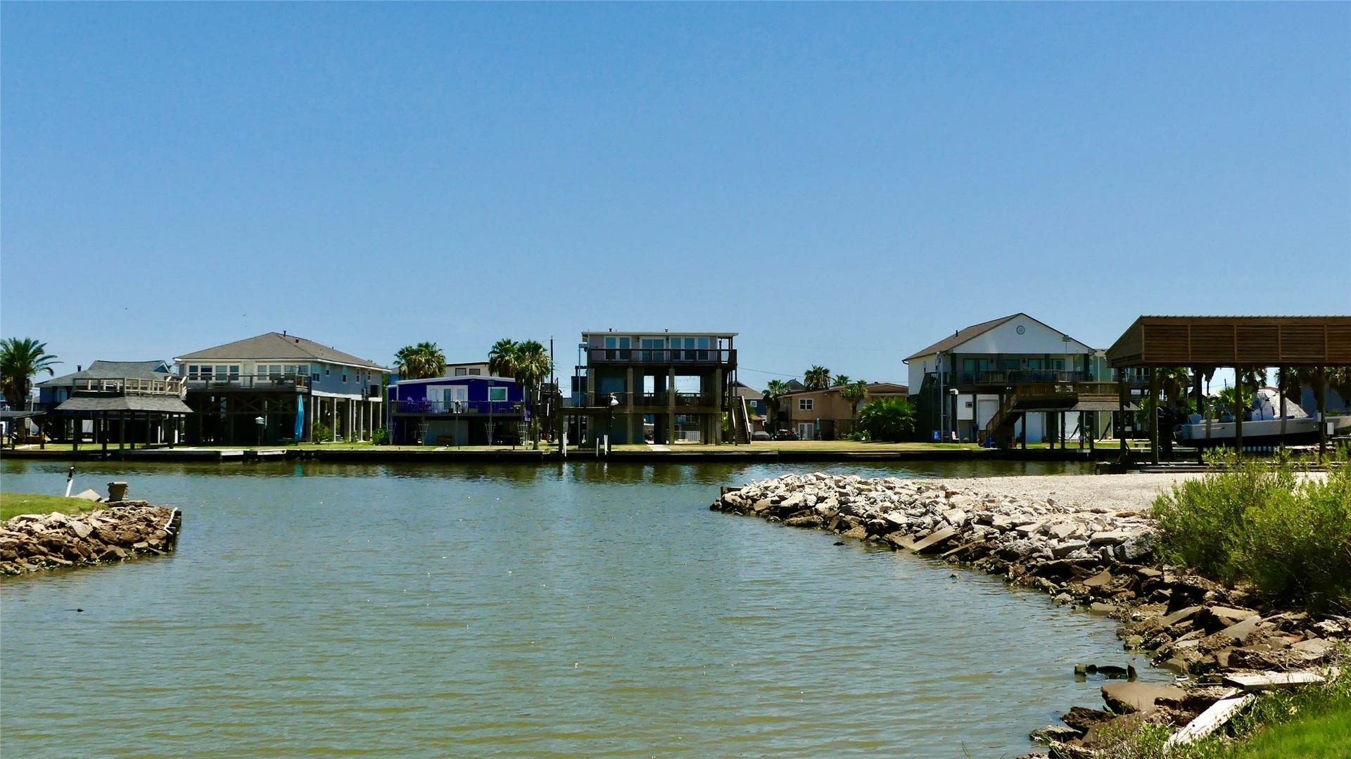 58 Lakeside Drive, Hitchcock, TX 77563 58 Lakeside Drive, Hitchcock, TX 77563