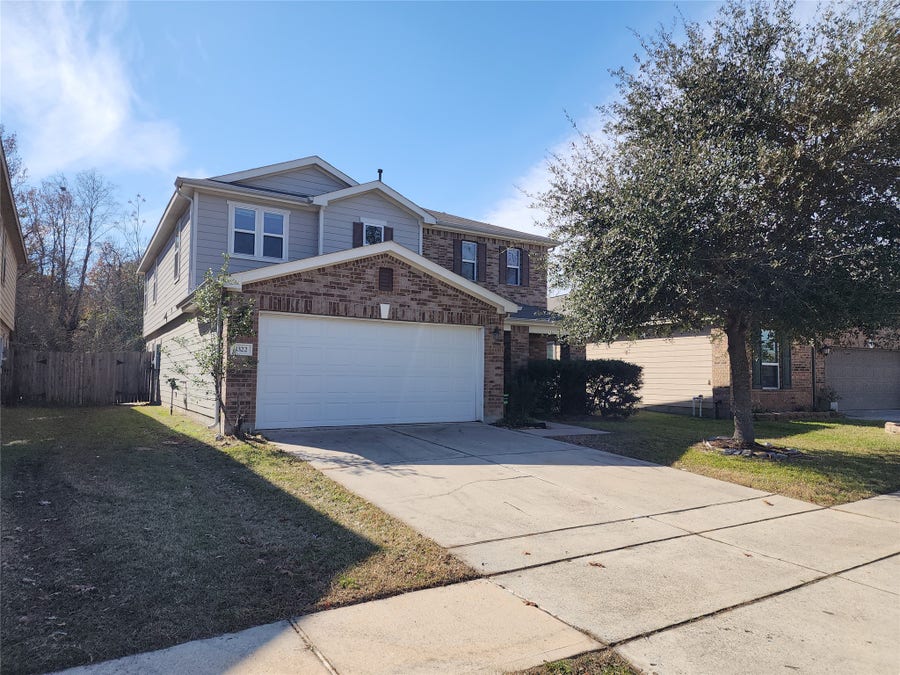 Property photo for 4322 Lake Cypress Circle, Houston, TX