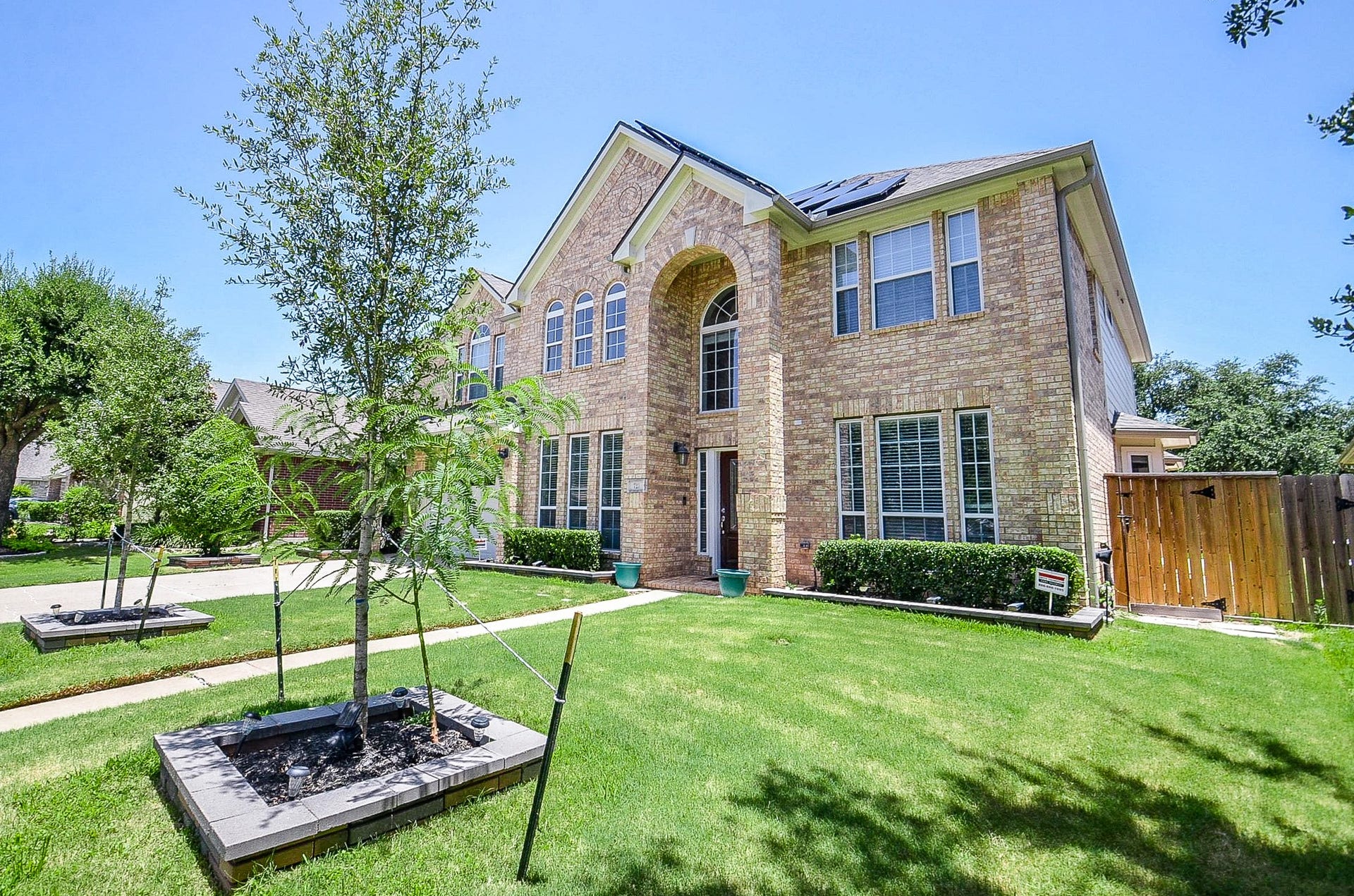723 Overdell Drive, Sugar Land, TX 77479 723 Overdell Drive, Sugar Land, TX 77479