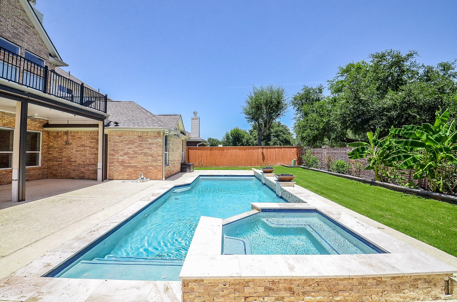 723 Overdell Drive, Sugar Land, TX 77479 723 Overdell Drive, Sugar Land, TX 77479