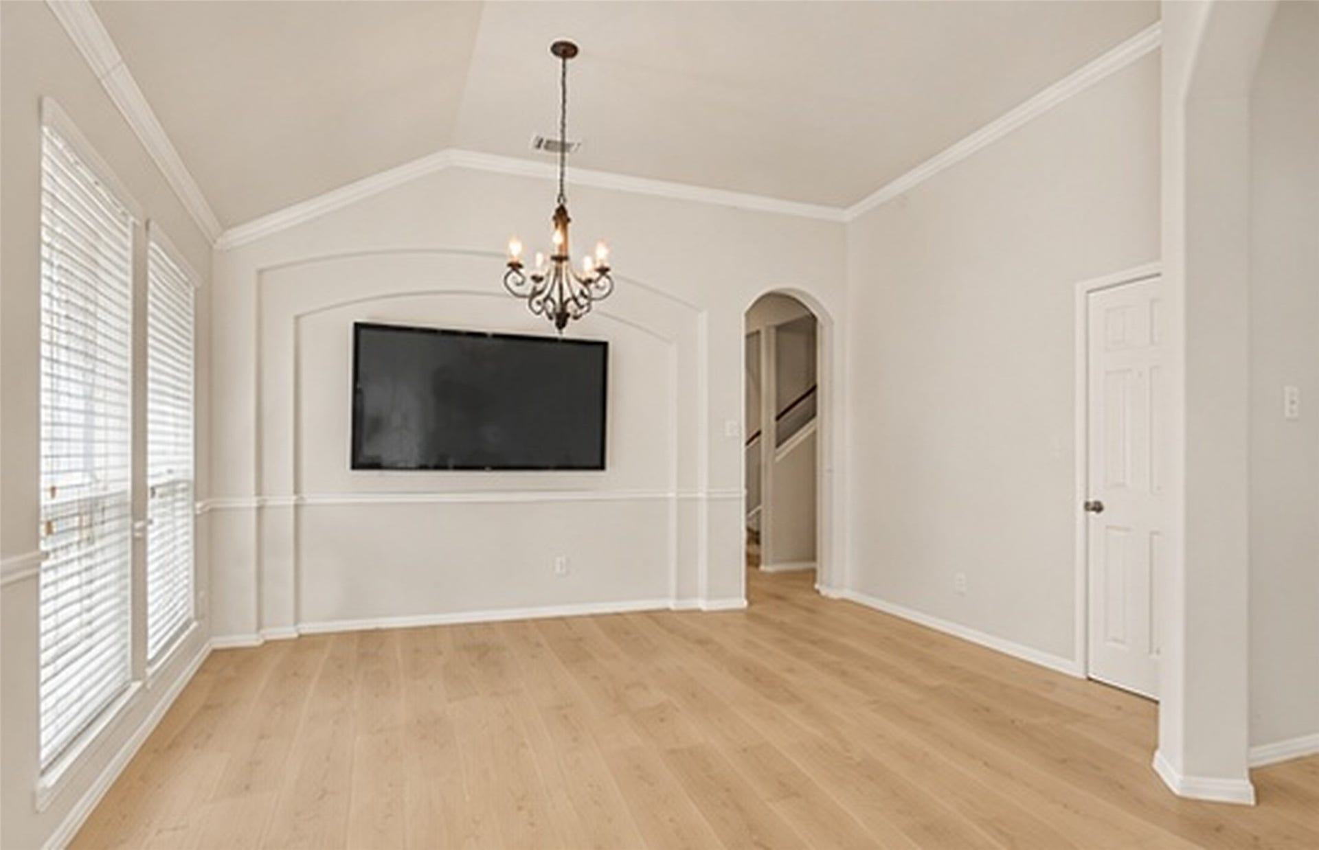 8215 Kerrington Glen Drive, Cypress, TX 77433 AI generated flooring