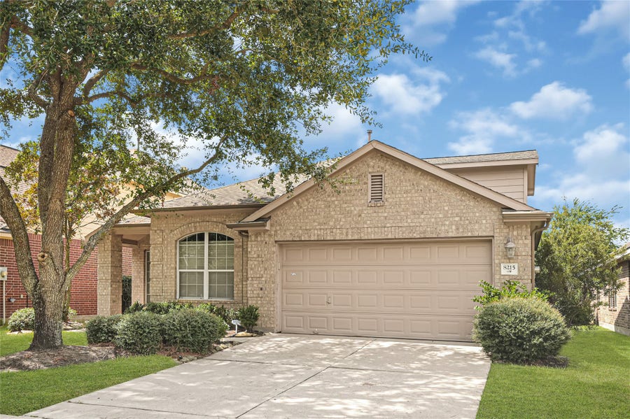 Property photo for 8215 Kerrington Glen Drive, Cypress, TX
