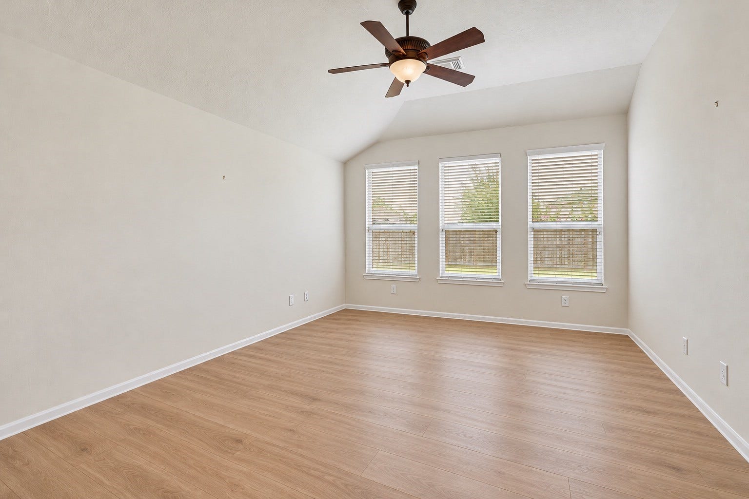 8215 Kerrington Glen Drive, Cypress, TX 77433 AI generated flooring