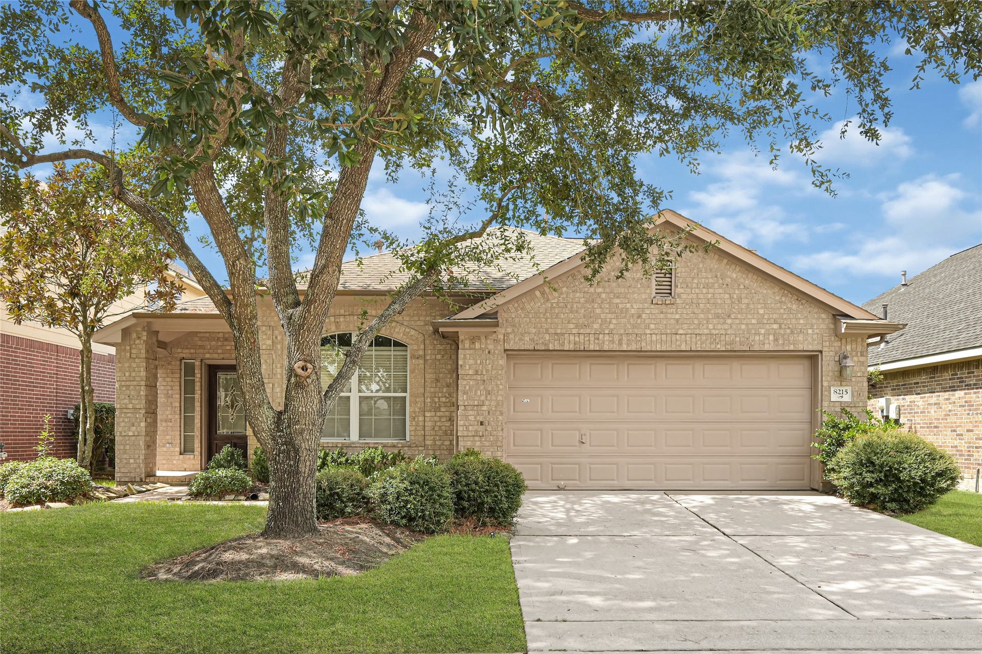 8215 Kerrington Glen Drive, Cypress, TX 77433 8215 Kerrington Glen Drive, Cypress, TX 77433