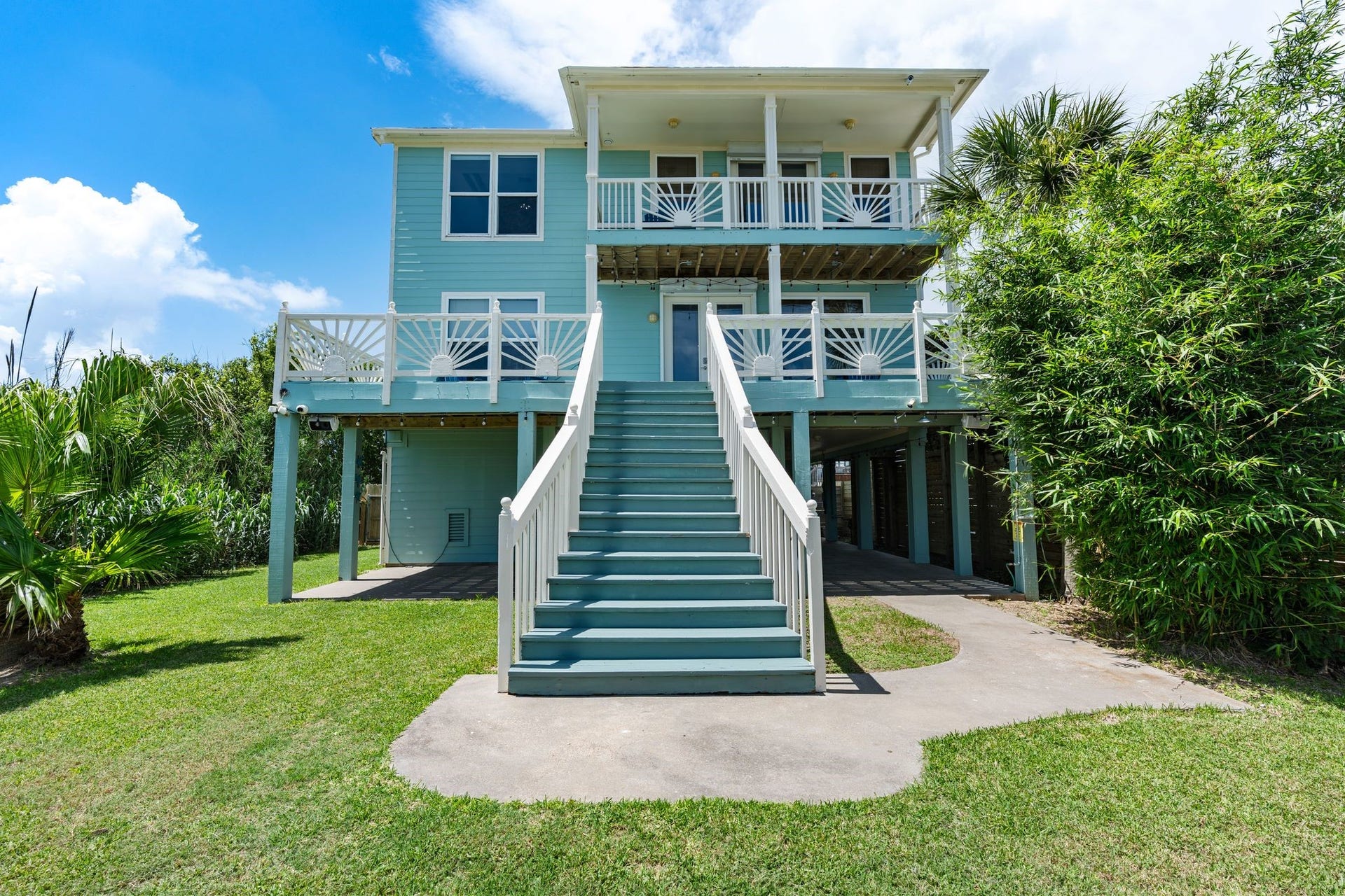 100 Avenue A, San Leon, TX 77539 100 Avenue A, San Leon, TX 77539
