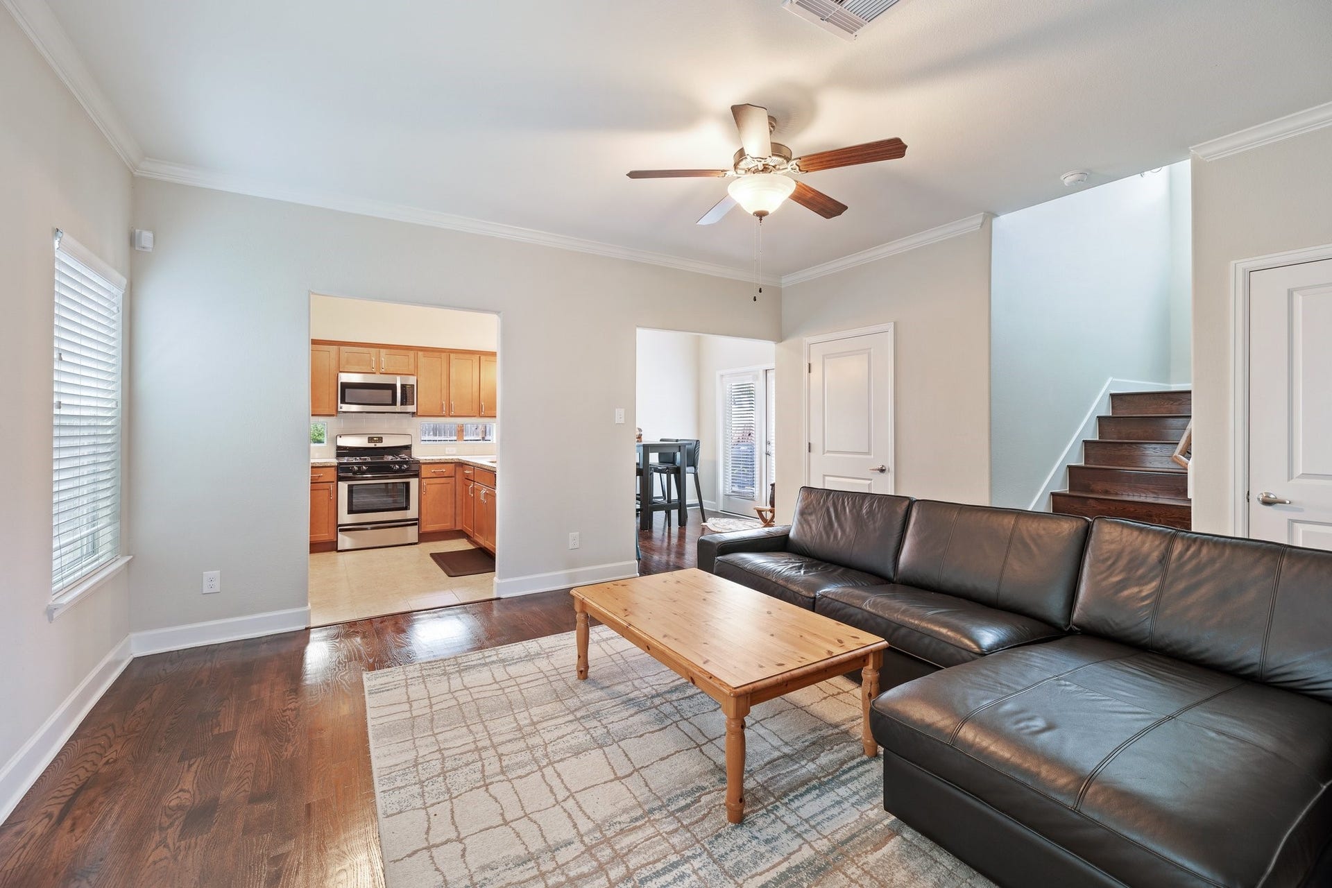 4206 Darter Street, Houston, TX 77009 This 3 bedroom, 2 and a half bathroom located in Northside is a must see!