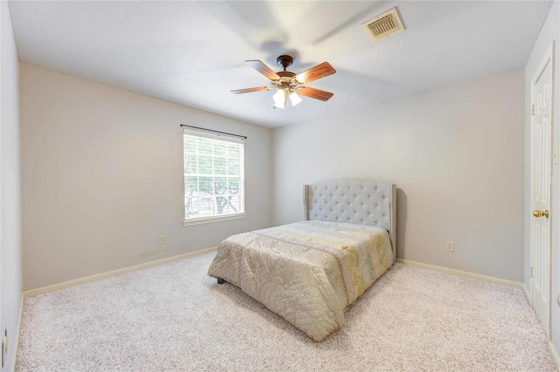 3911 Fawn Nest Trail, Sugar Land, TX 77479 3911 Fawn Nest Trail, Sugar Land, TX 77479