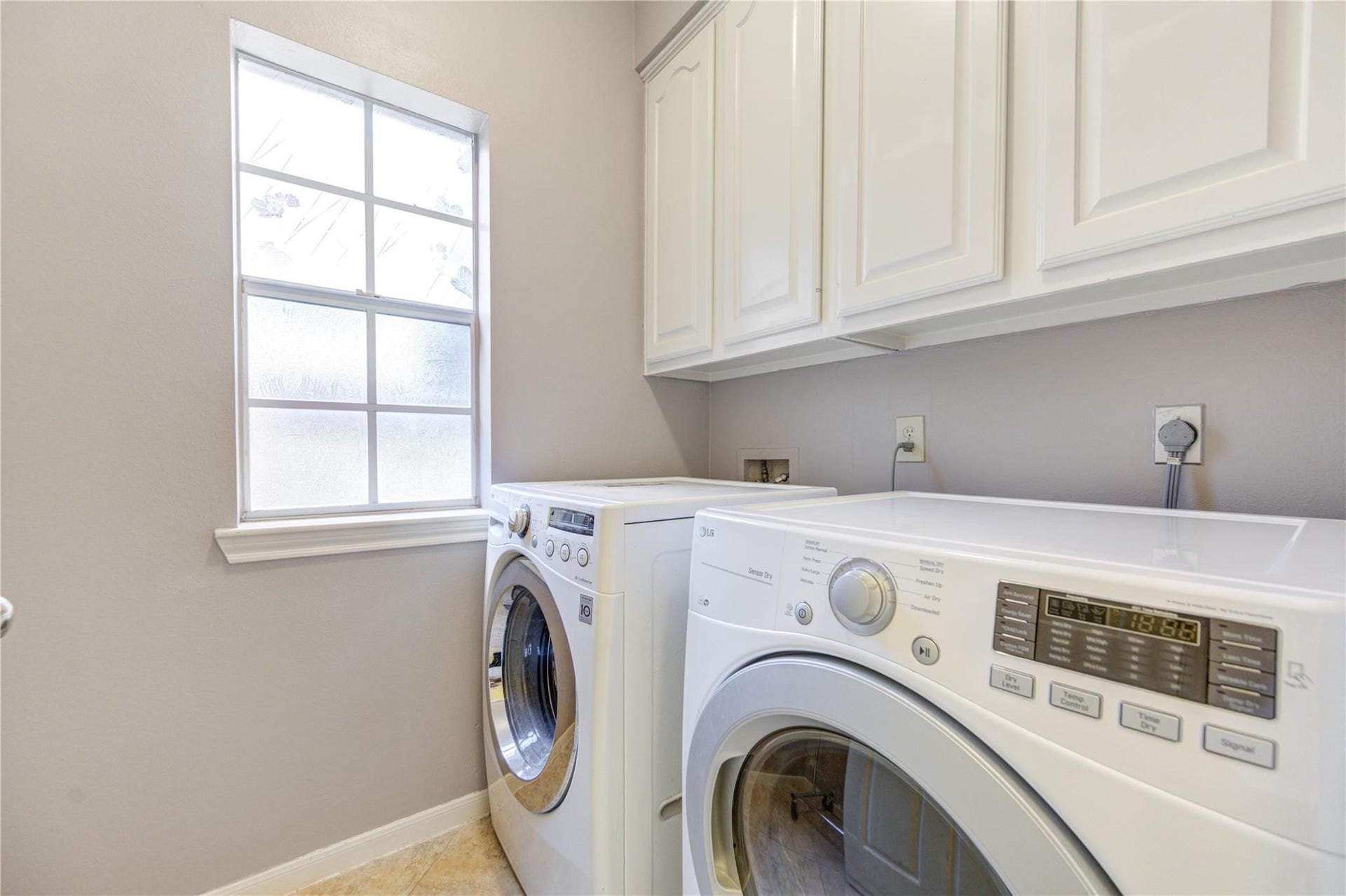3911 Fawn Nest Trail, Sugar Land, TX 77479 3911 Fawn Nest Trail, Sugar Land, TX 77479