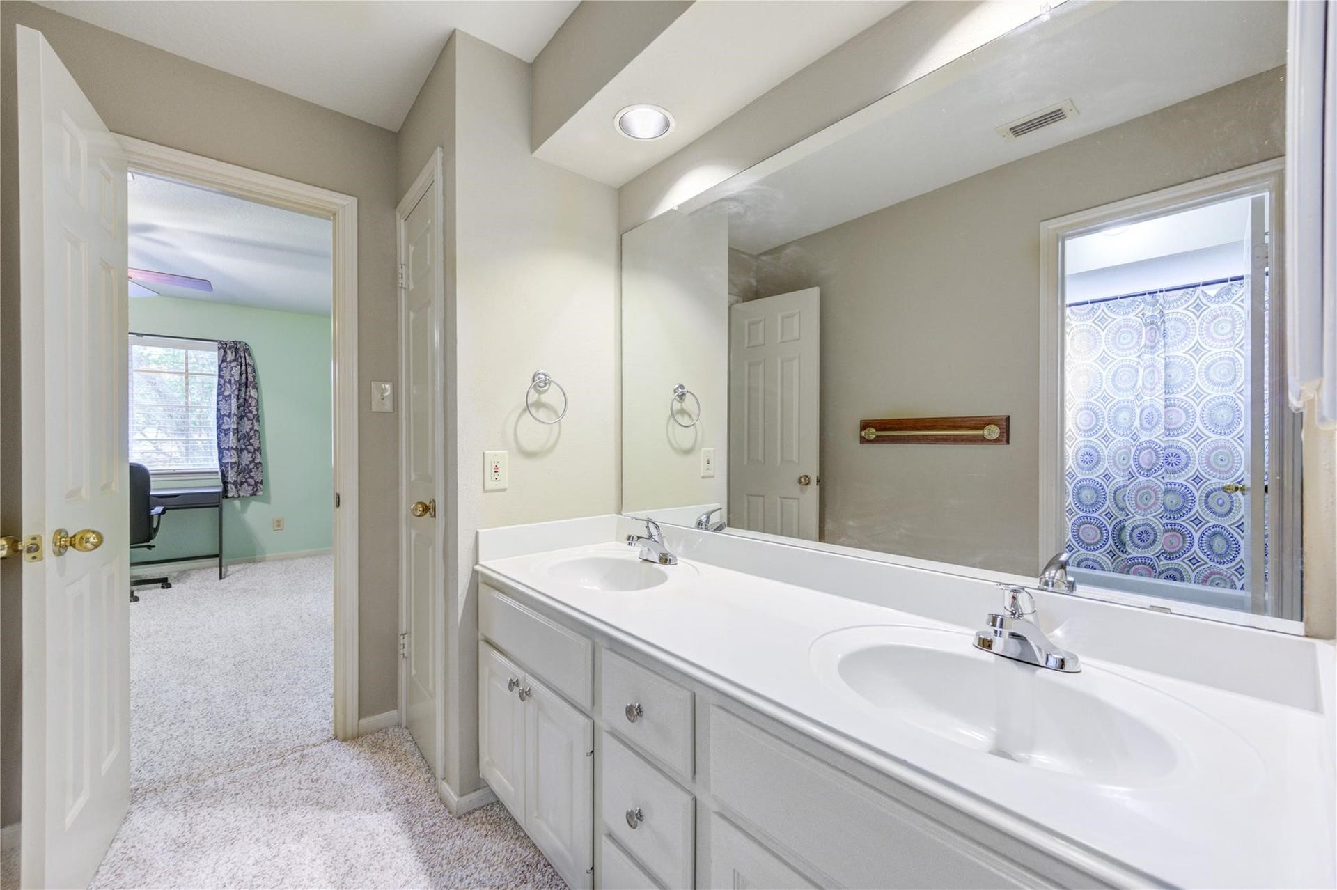 3911 Fawn Nest Trail, Sugar Land, TX 77479 3911 Fawn Nest Trail, Sugar Land, TX 77479