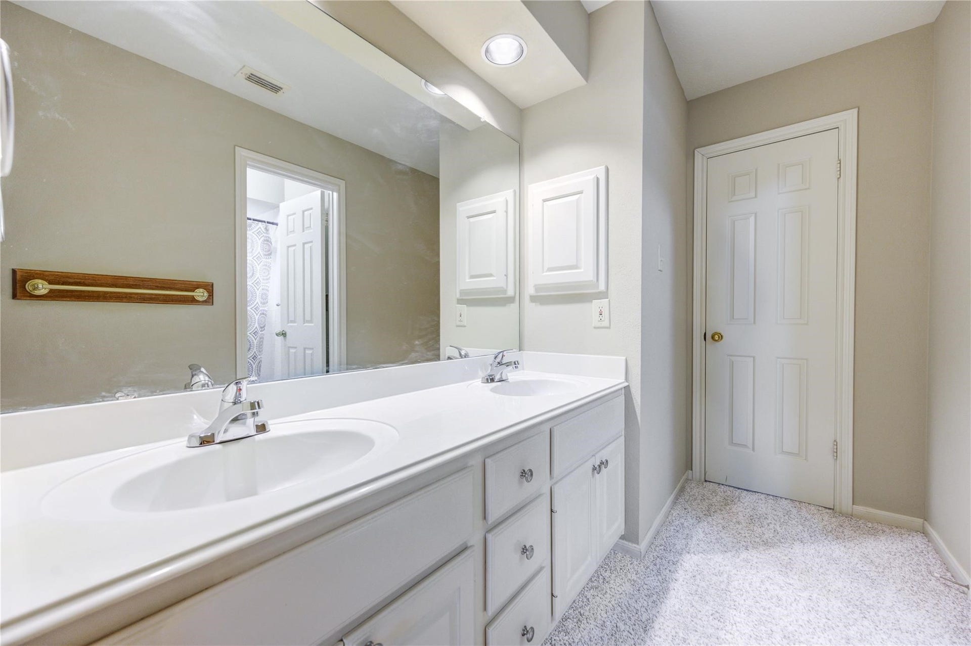 3911 Fawn Nest Trail, Sugar Land, TX 77479 3911 Fawn Nest Trail, Sugar Land, TX 77479