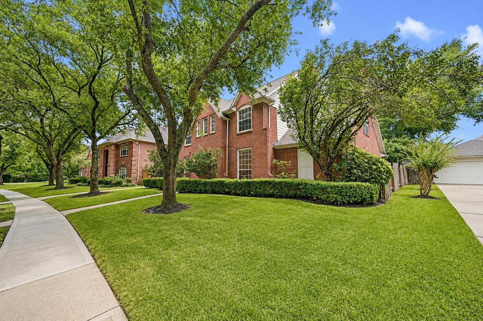 3911 Fawn Nest Trail, Sugar Land, TX 77479 3911 Fawn Nest Trail, Sugar Land, TX 77479