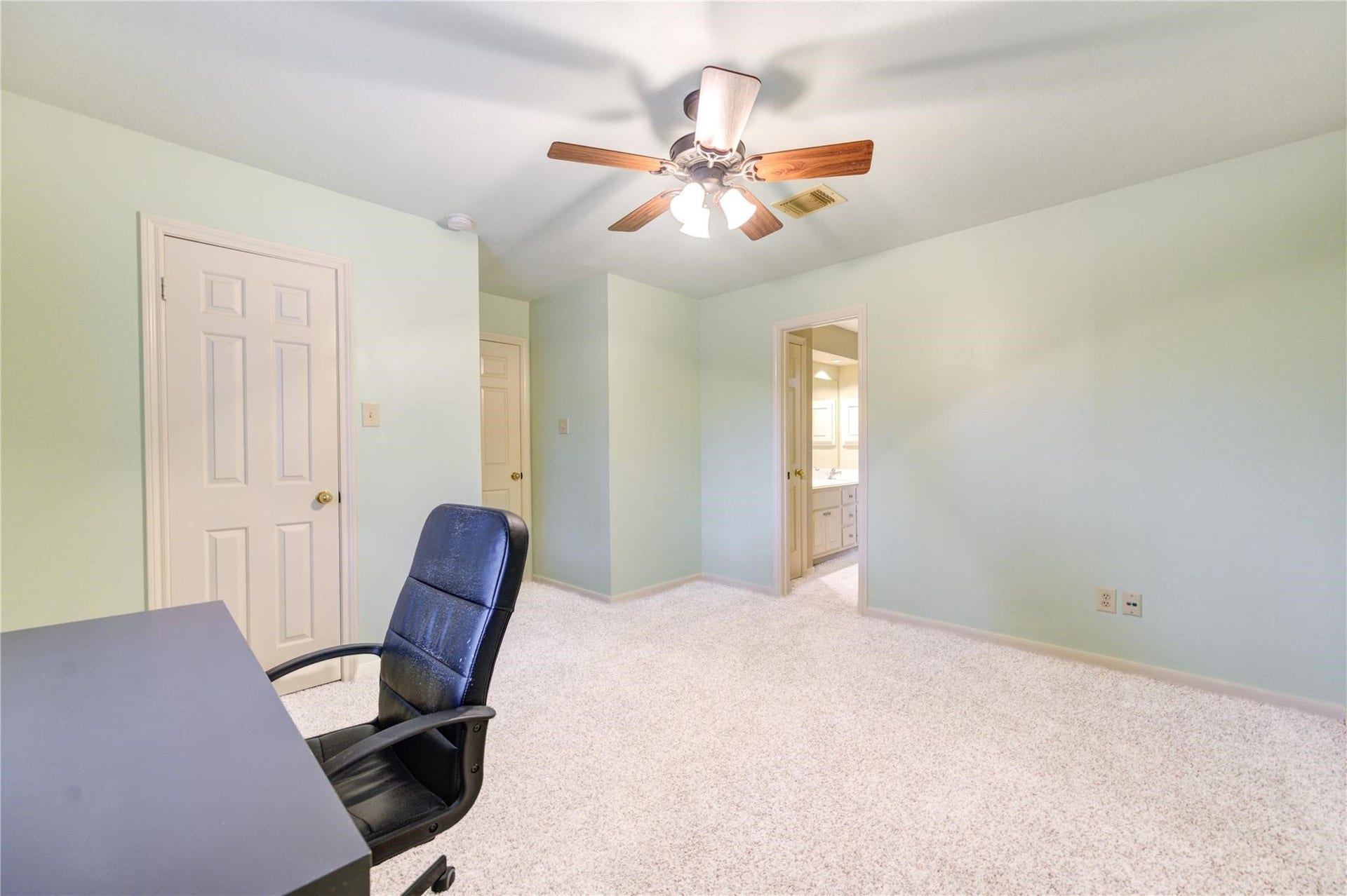 3911 Fawn Nest Trail, Sugar Land, TX 77479 3911 Fawn Nest Trail, Sugar Land, TX 77479