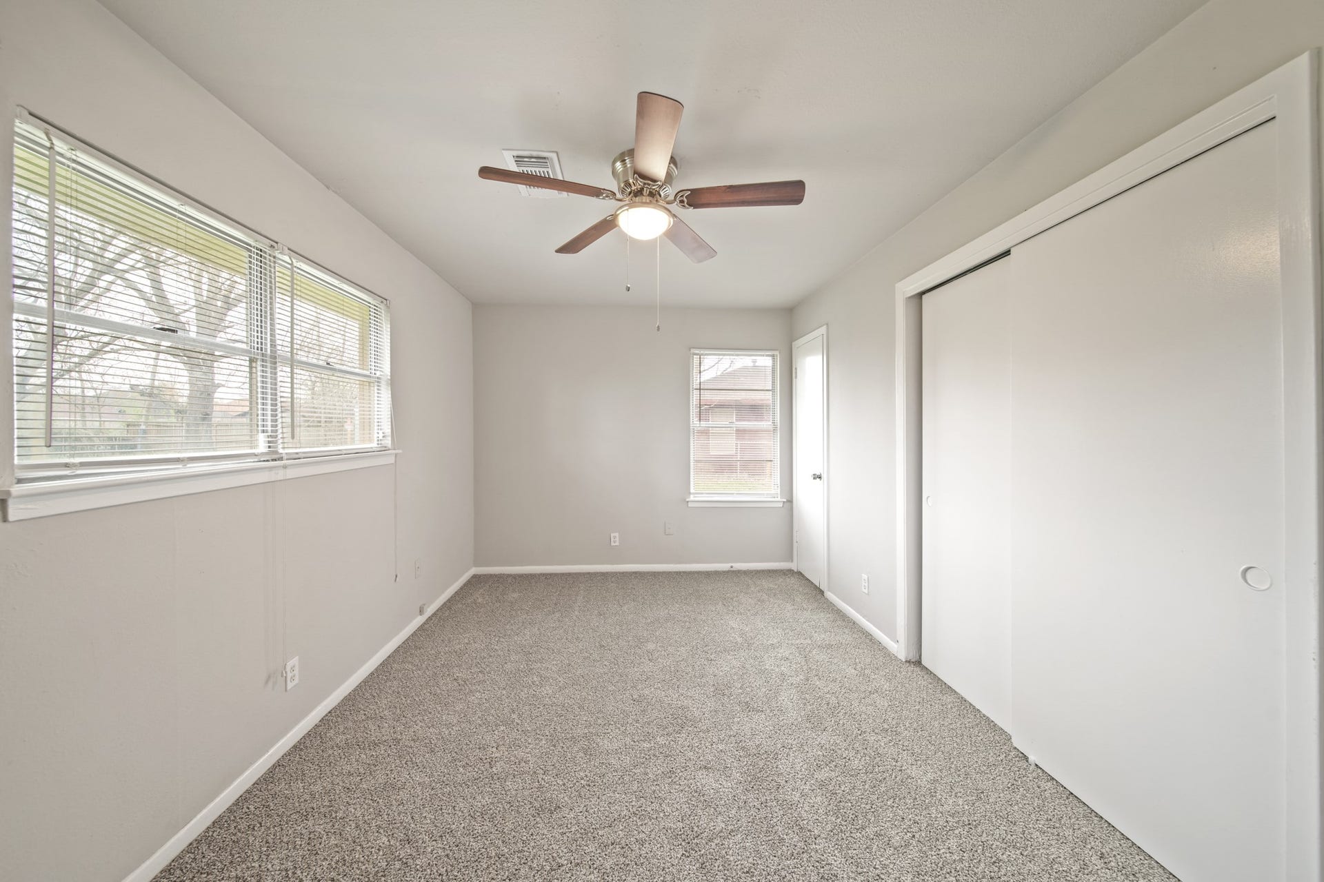 5639 Tiffany Drive, Houston, TX 77085 5639 Tiffany Drive, Houston, TX 77085