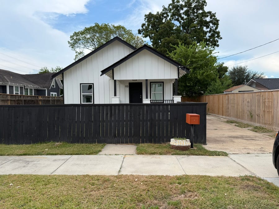 Property photo for 113 Delmar Street, Houston, TX